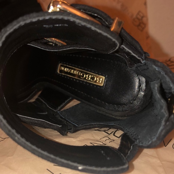 BCBGeneration black suede heel size 5.5M - Picture 6 of 8